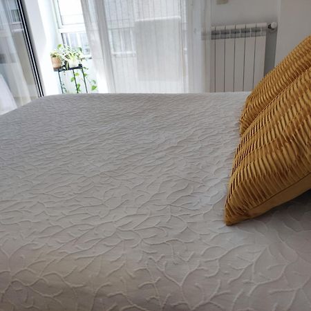 Apartamento Bolboreta Pontevedra Bagian luar foto